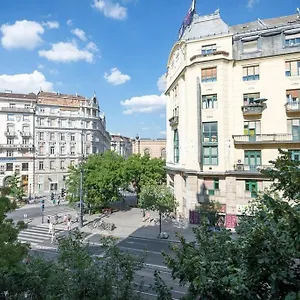 bpr-the-golden-astoria-with-balcony-and-a-c.inbudapesthotels.com/